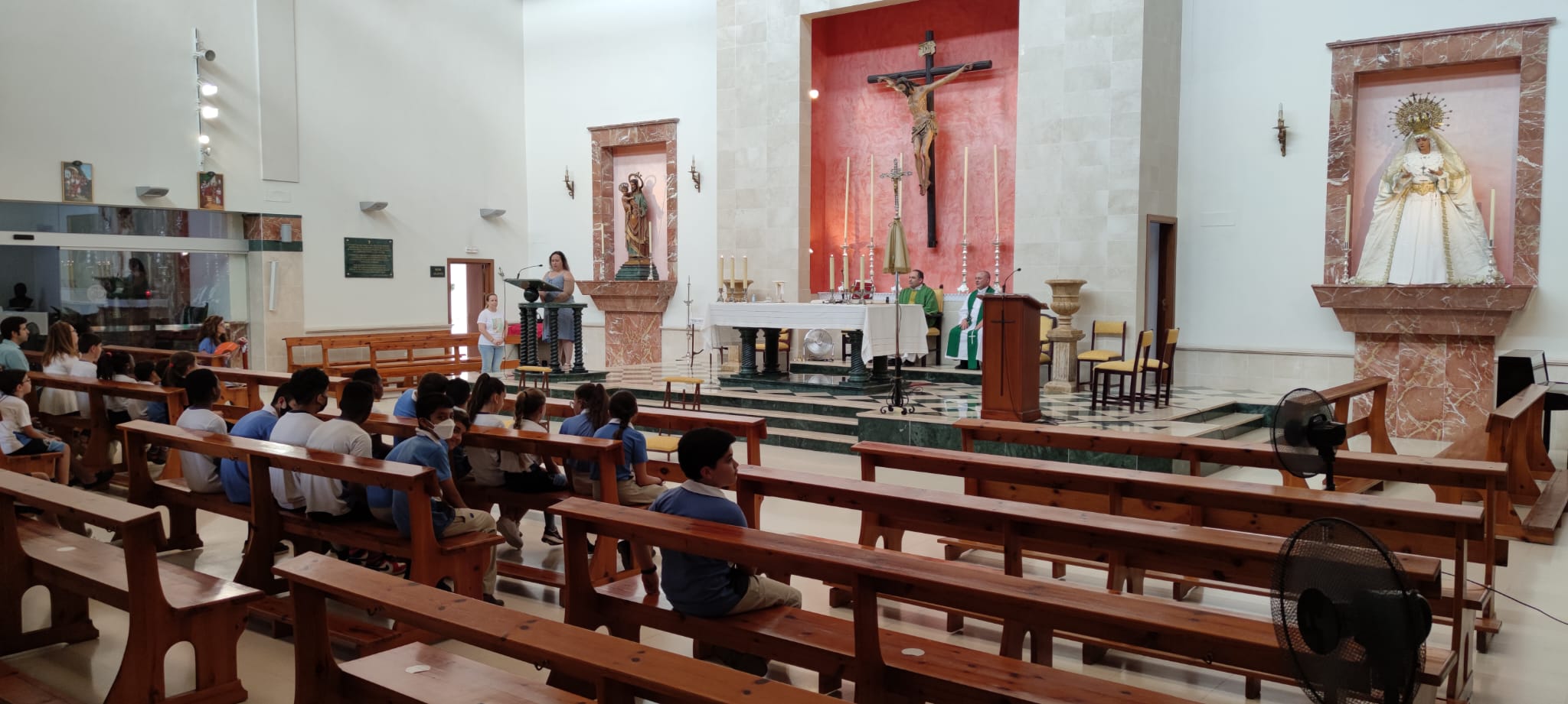 El colegio Diocesano Corpus Christi celebra la eucaristía de fin de curso  en nuestra parroquia – Parroquia Nuestra Señora del Mar (Sevilla)